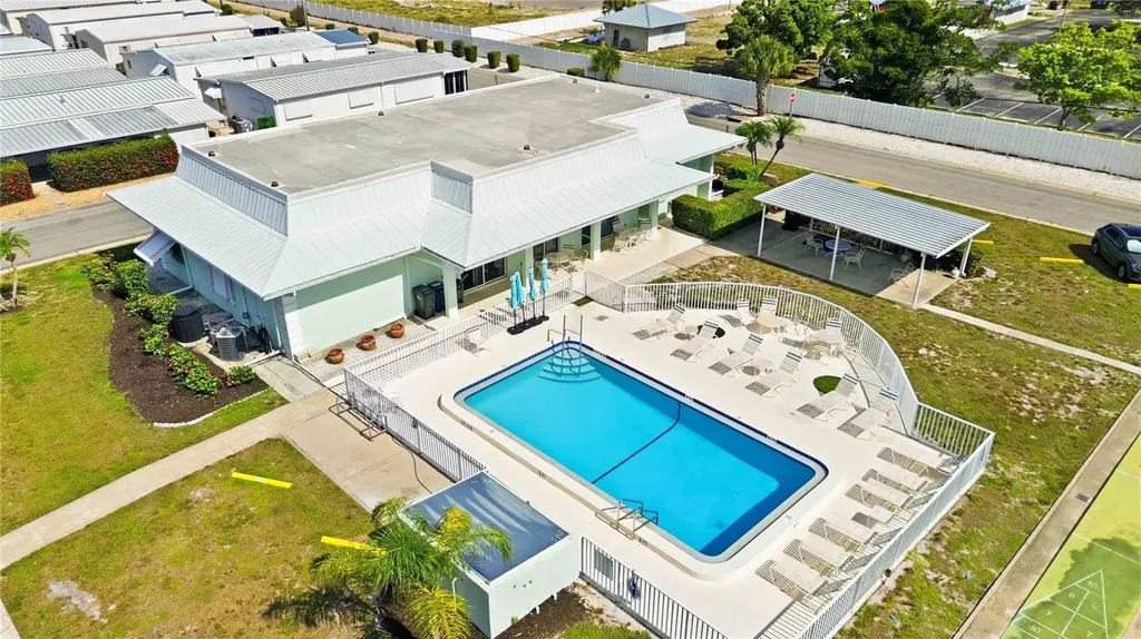 2107 Palma Sola Boulevard Bradenton FL 34209