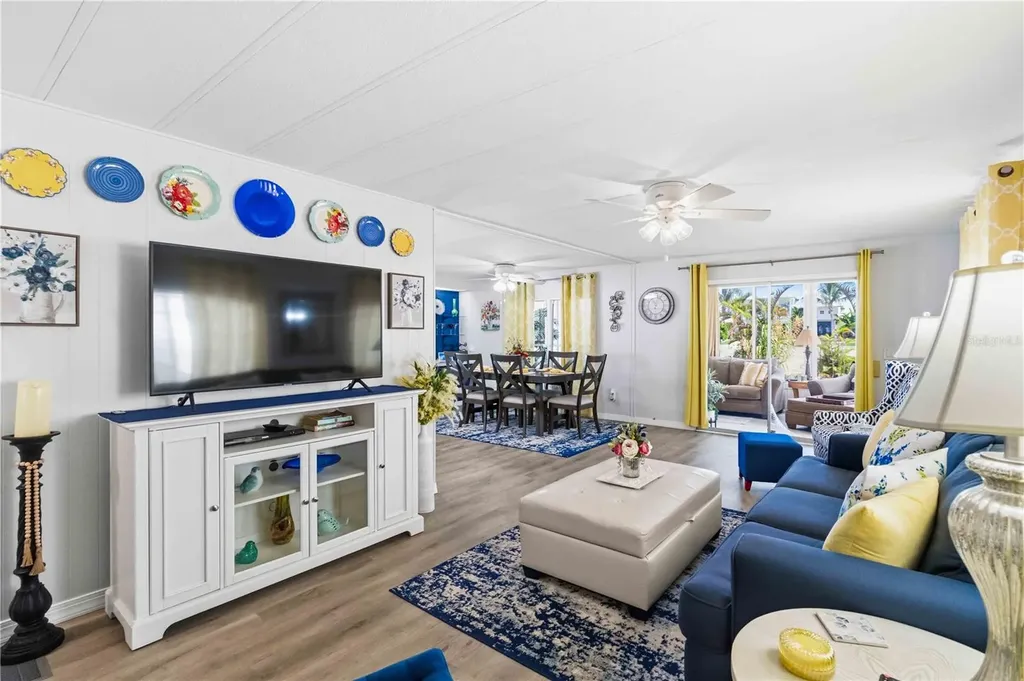 2107 Palma Sola Boulevard Bradenton FL 34209