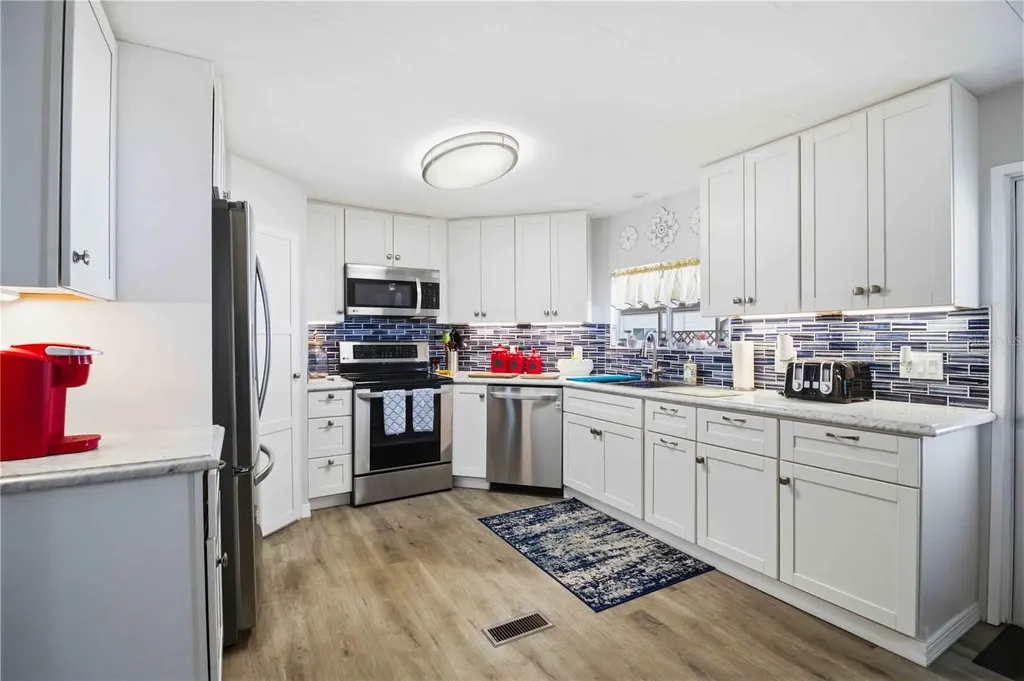 2107 Palma Sola Boulevard Bradenton FL 34209