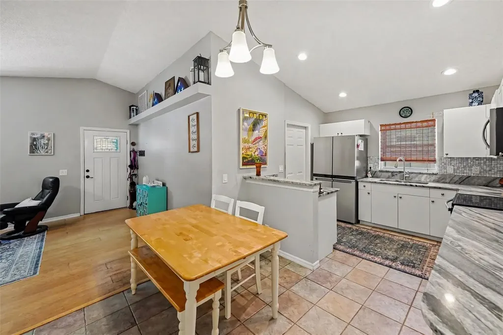 1934 29th Avenue N St Petersburg FL 33713