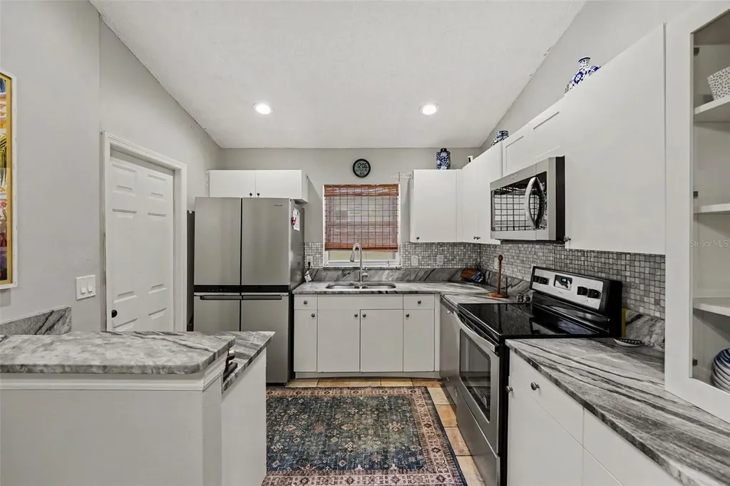 1934 29th Avenue N St Petersburg FL 33713