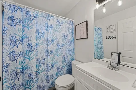1934 29th Avenue N St Petersburg FL 33713