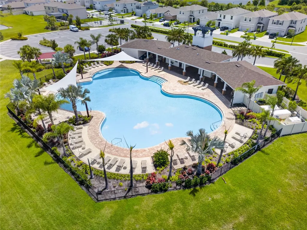 33028 Tulip Petal Lane Wesley Chapel FL 33545