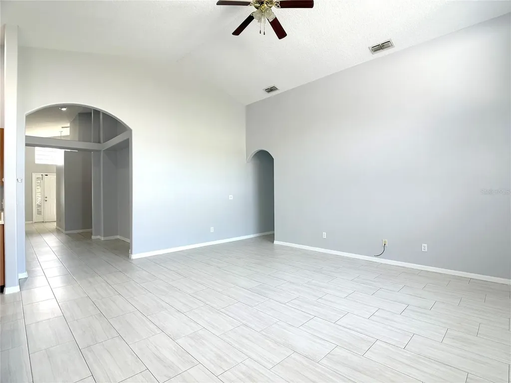 722 Windsor Estates Drive Davenport FL 33837