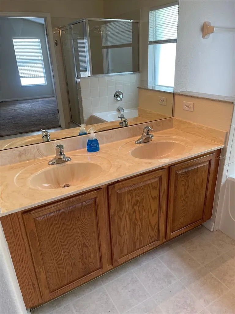 722 Windsor Estates Drive Davenport FL 33837