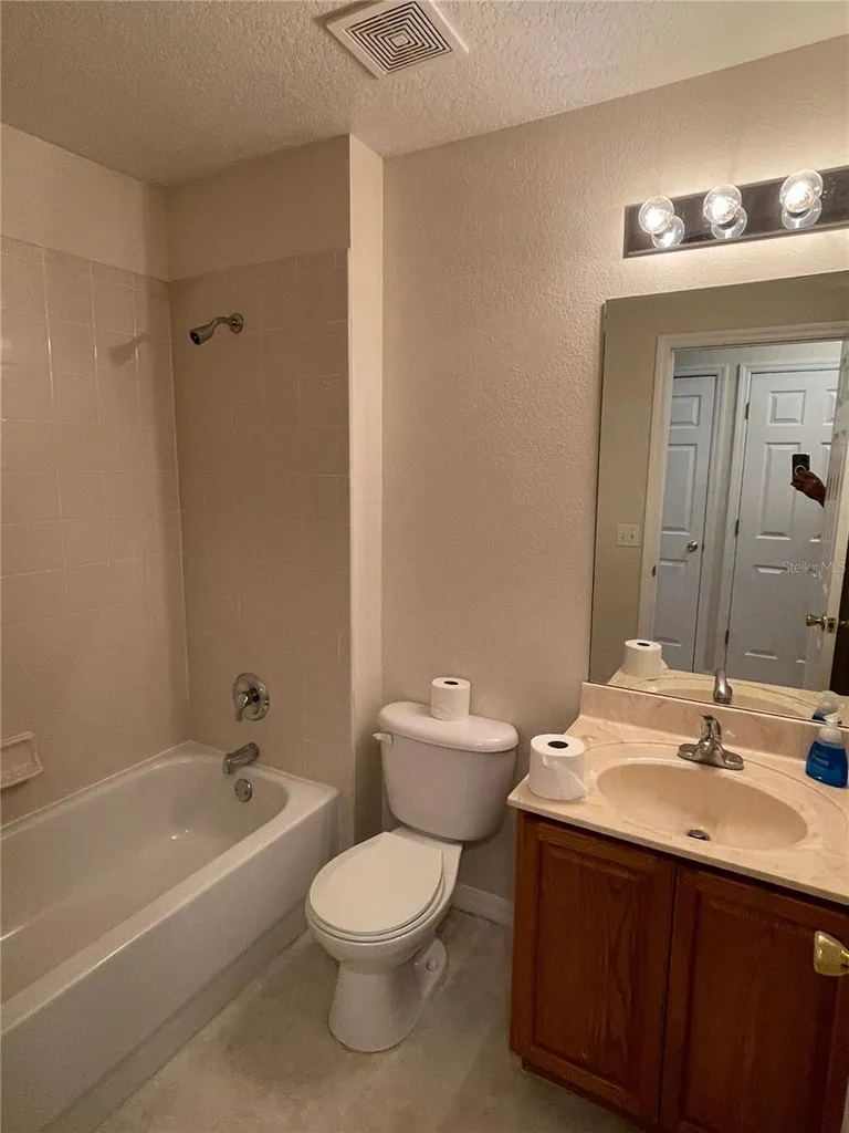 722 Windsor Estates Drive Davenport FL 33837