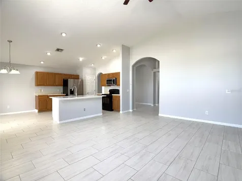 722 Windsor Estates Drive Davenport FL 33837