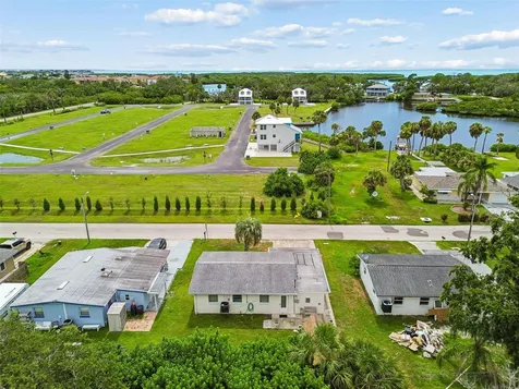 6634 Manor Beach Road New Port Richey FL 34652