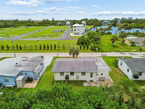 6634 Manor Beach Road New Port Richey FL 34652