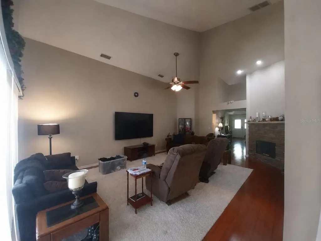 17502 Woodthrush Place Tampa FL 33647