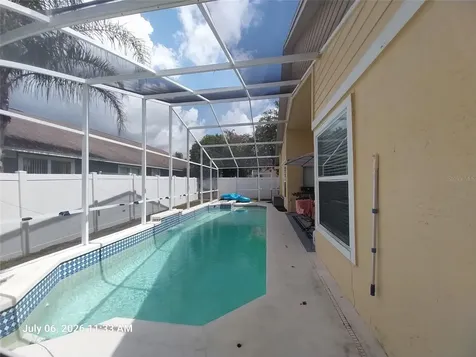 17502 Woodthrush Place Tampa FL 33647