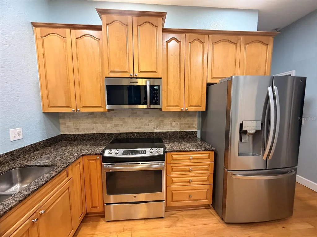 2008 N Pointe Alexis Drive Tarpon Springs FL 34689