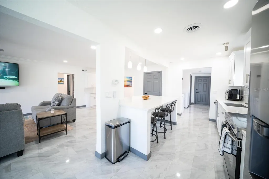 166 Bayside Drive Clearwater Beach FL 33767