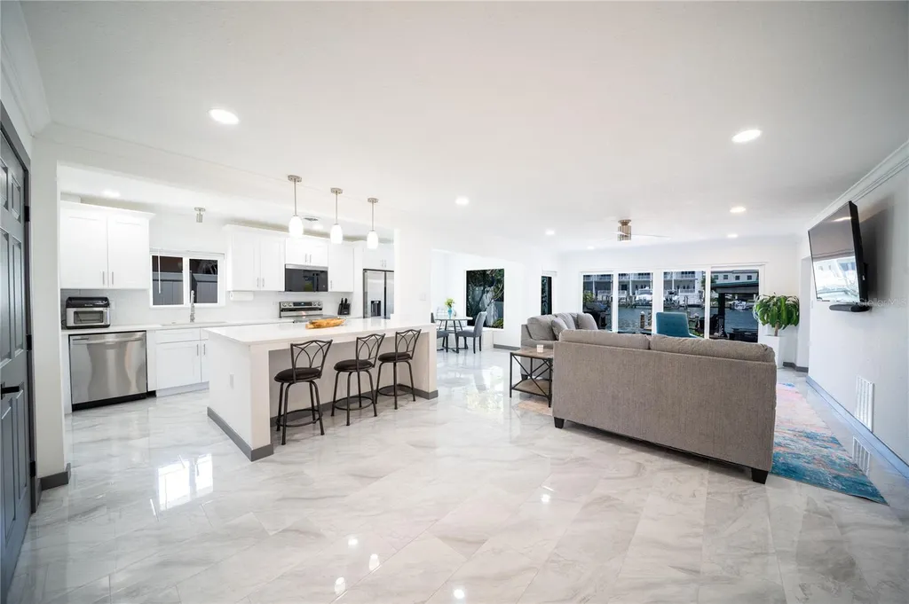166 Bayside Drive Clearwater Beach FL 33767
