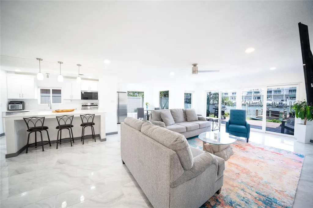 166 Bayside Drive Clearwater Beach FL 33767