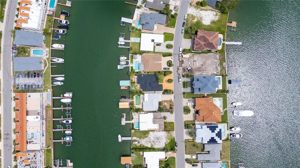 166 Bayside Drive Clearwater Beach FL 33767