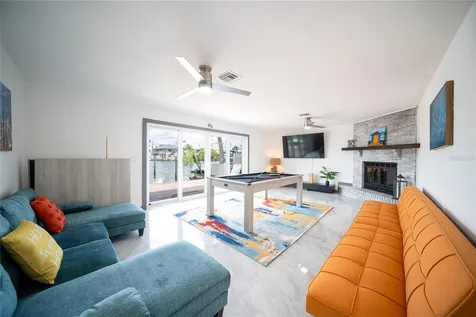 166 Bayside Drive Clearwater Beach FL 33767