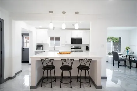 166 Bayside Drive Clearwater Beach FL 33767