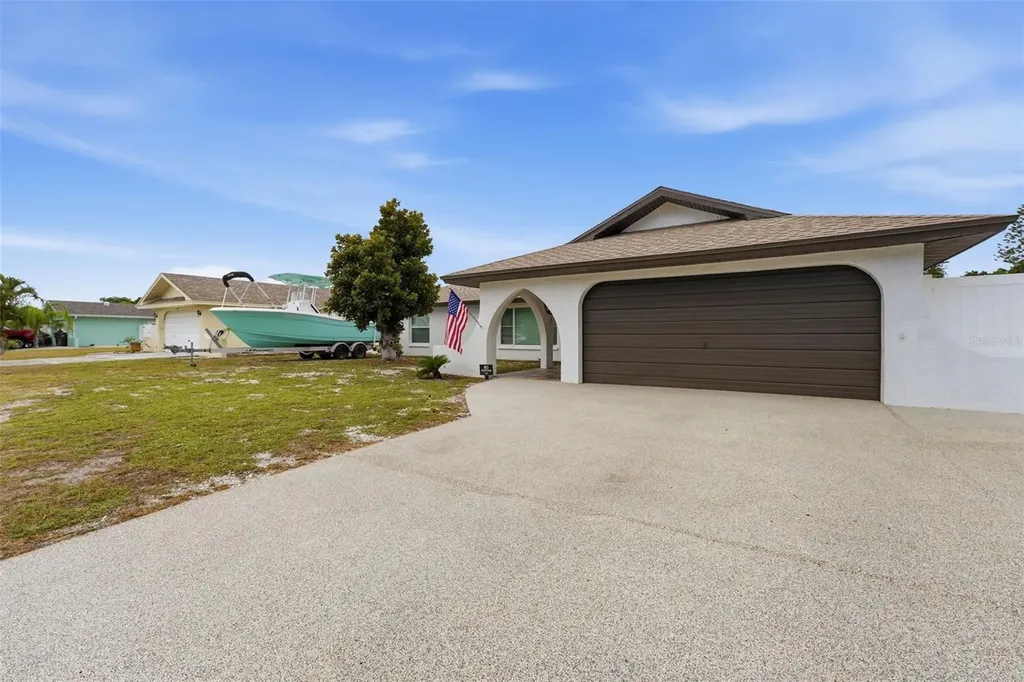 6020 10th Avenue W Bradenton FL 34209