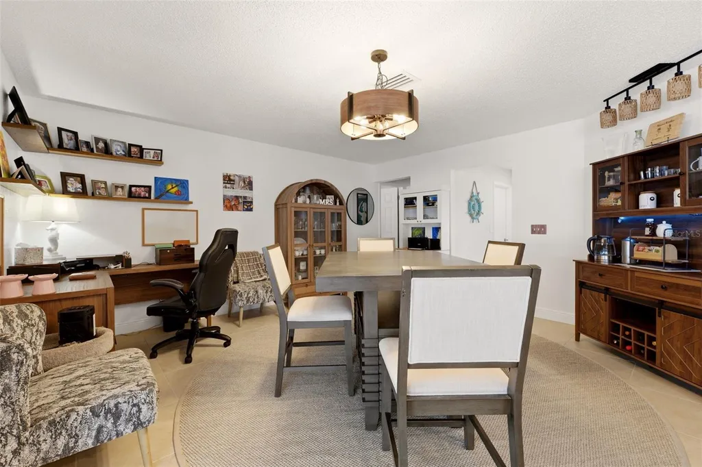 6020 10th Avenue W Bradenton FL 34209