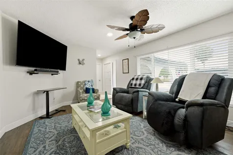 6020 10th Avenue W Bradenton FL 34209