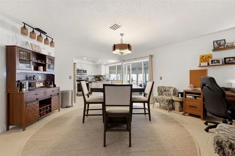 6020 10th Avenue W Bradenton FL 34209