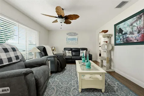 6020 10th Avenue W Bradenton FL 34209
