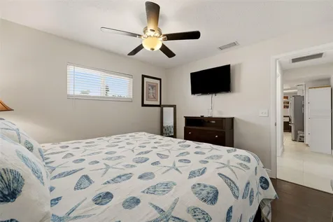 6020 10th Avenue W Bradenton FL 34209