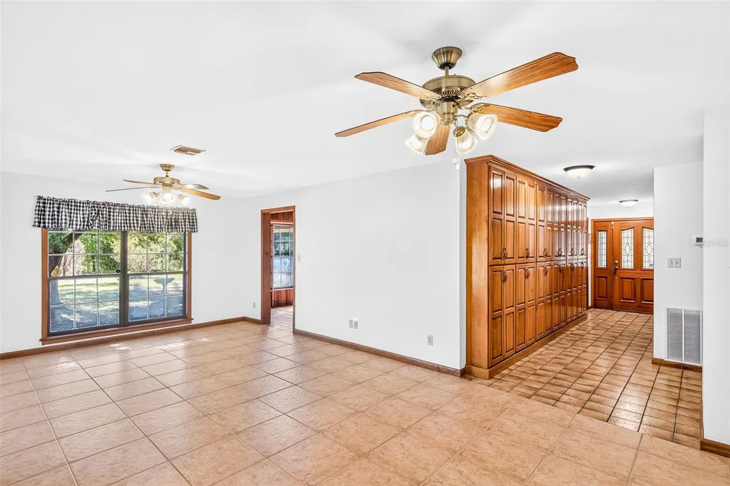 2272 SW Grandview Avenue Dunnellon FL 34431