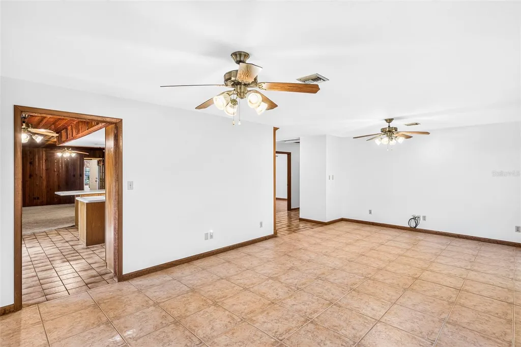2272 SW Grandview Avenue Dunnellon FL 34431