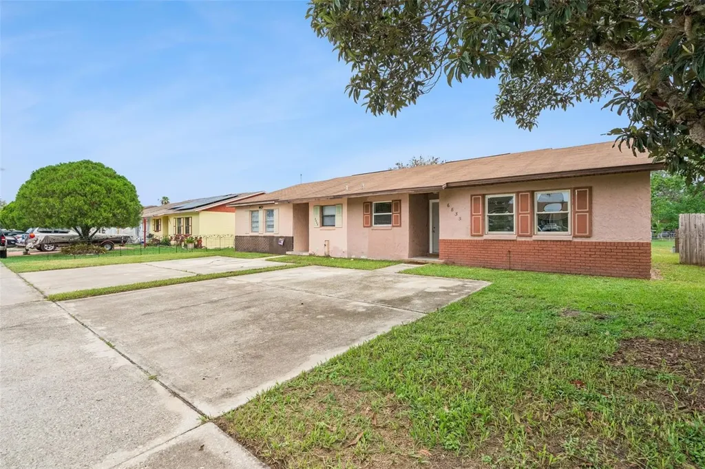 6835 Longmeade Lane Orlando FL 32822