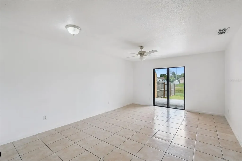 6835 Longmeade Lane Orlando FL 32822