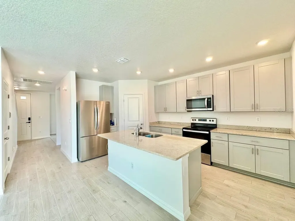 38851 Opal Willow Lane Zephyrhills FL 33540