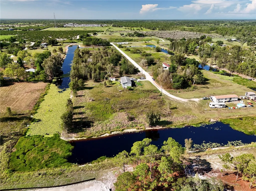 25 Cone Drive Venus FL 33960