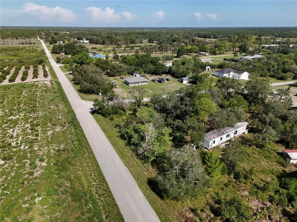 25 Cone Drive Venus FL 33960