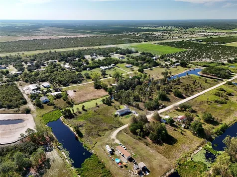 25 Cone Drive Venus FL 33960