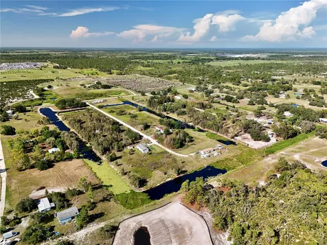 25 Cone Drive Venus FL 33960