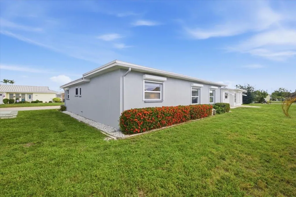 5420 Magnolia Trail N Pinellas Park FL 33782