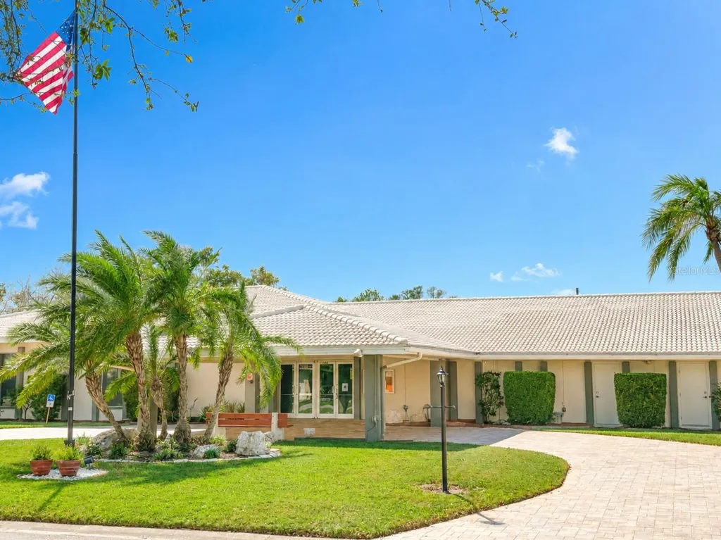 5420 Magnolia Trail N Pinellas Park FL 33782