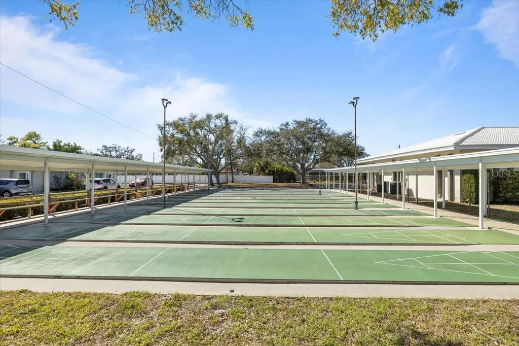 5420 Magnolia Trail N Pinellas Park FL 33782