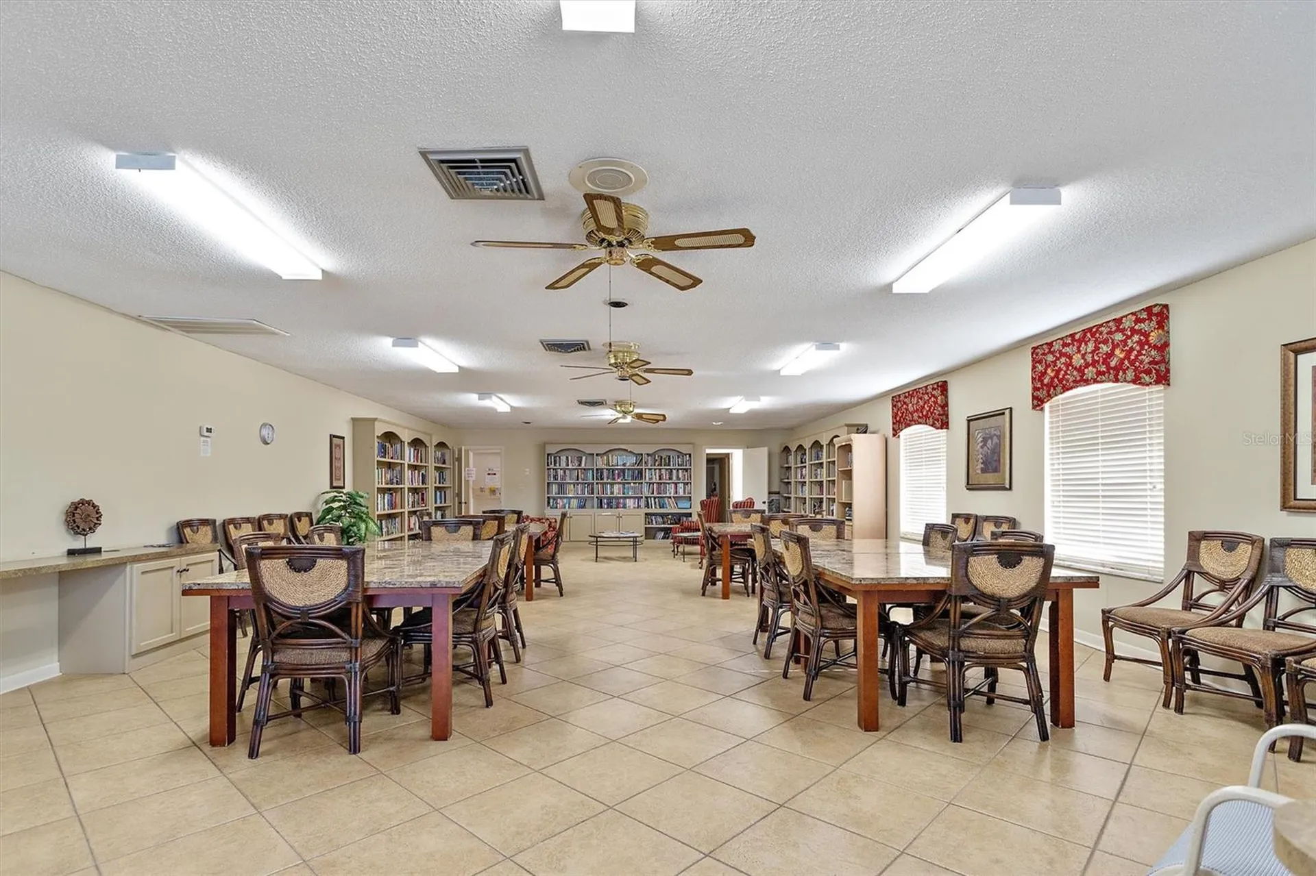 5420 Magnolia Trail N Pinellas Park FL 33782