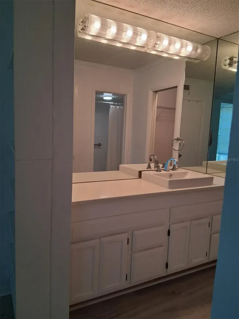 12200 Vonn Road Largo FL 33774
