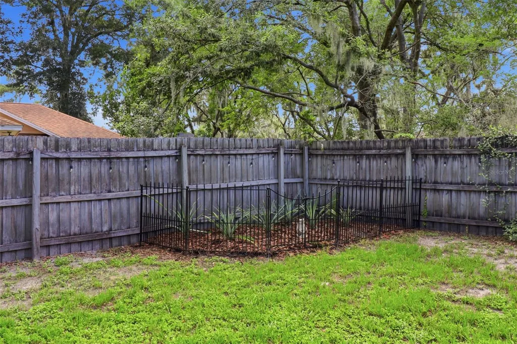 302 Bloomingfield Drive Brandon FL 33511