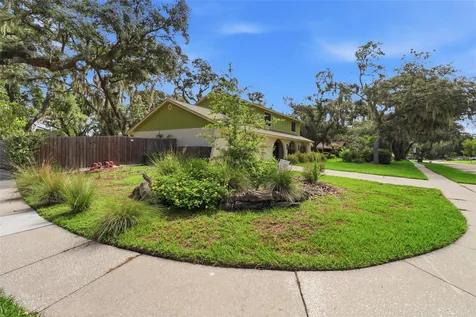 302 Bloomingfield Drive Brandon FL 33511