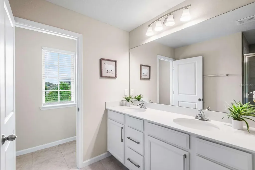 1564 Eucalyptus Way Davenport FL 33837