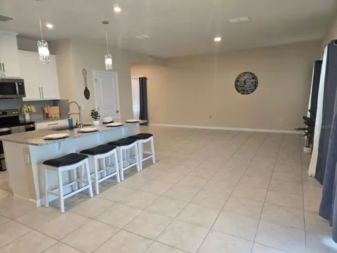1564 Eucalyptus Way Davenport FL 33837
