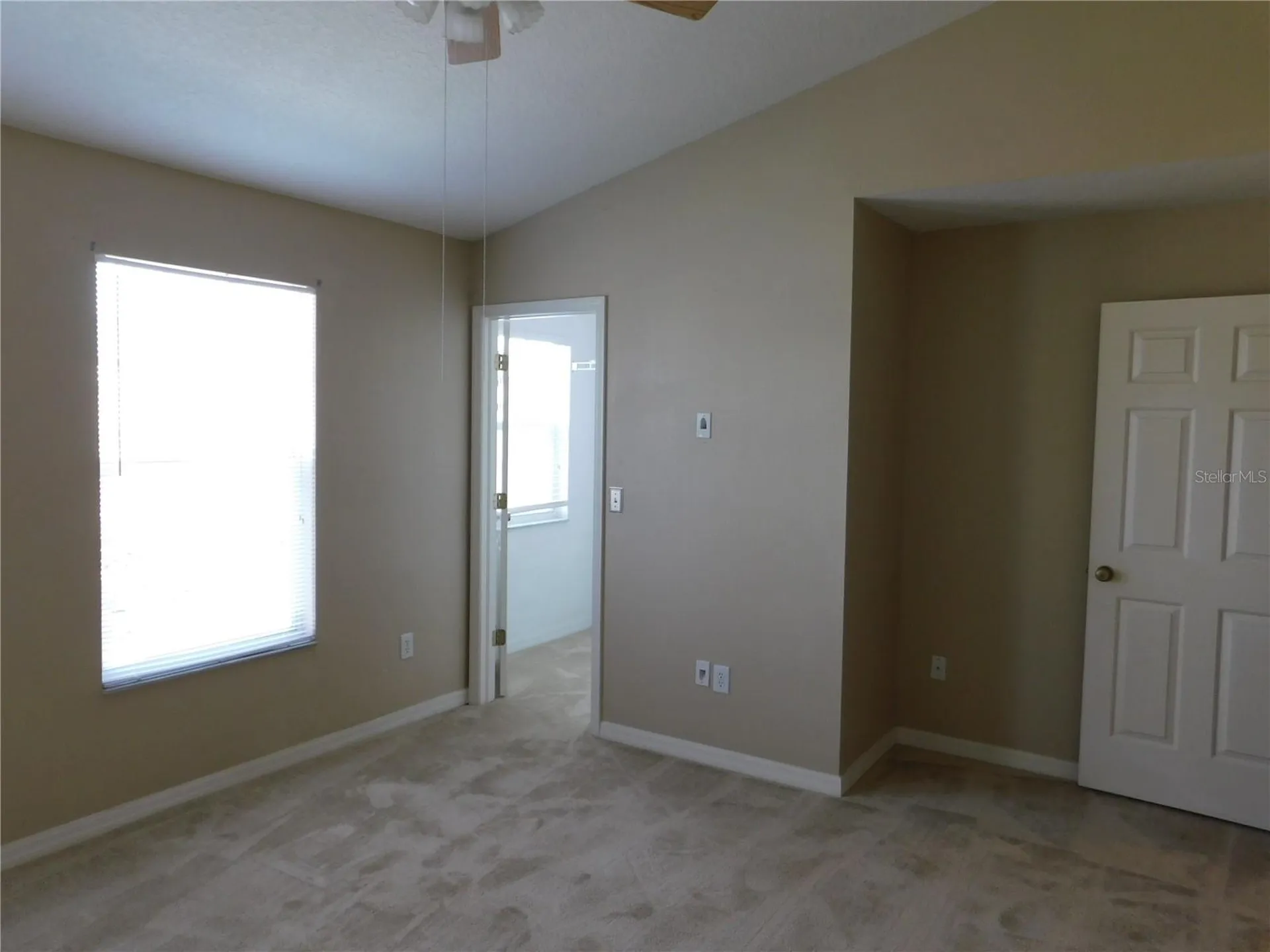 12450 Country White Circle Tampa FL 33635