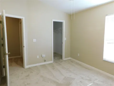 12450 Country White Circle Tampa FL 33635