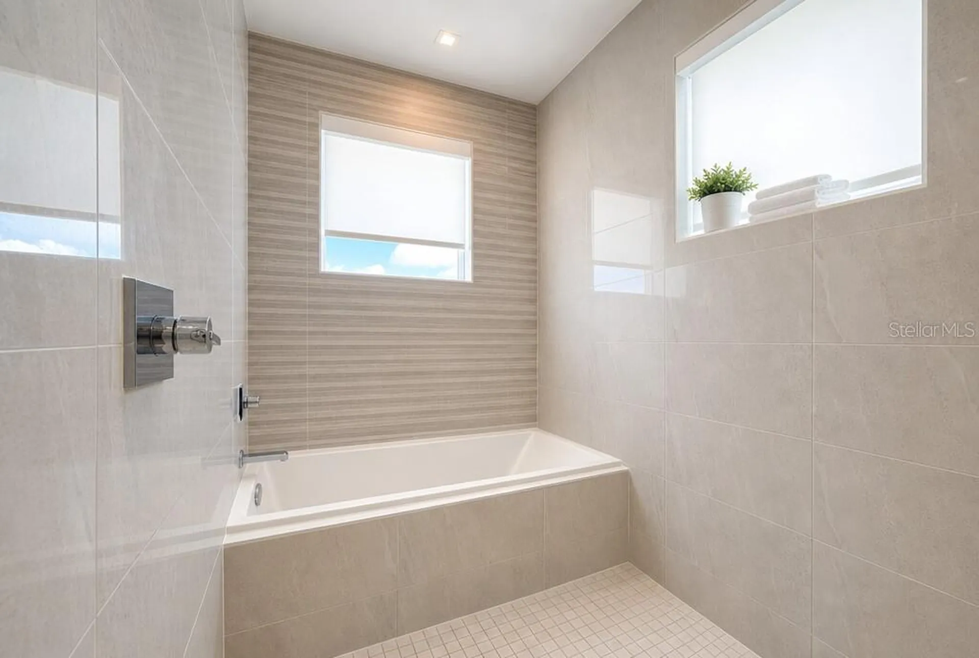 10384 NW 67th Terrace Doral FL 33178