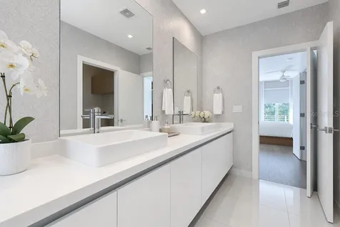 10384 NW 67th Terrace Doral FL 33178